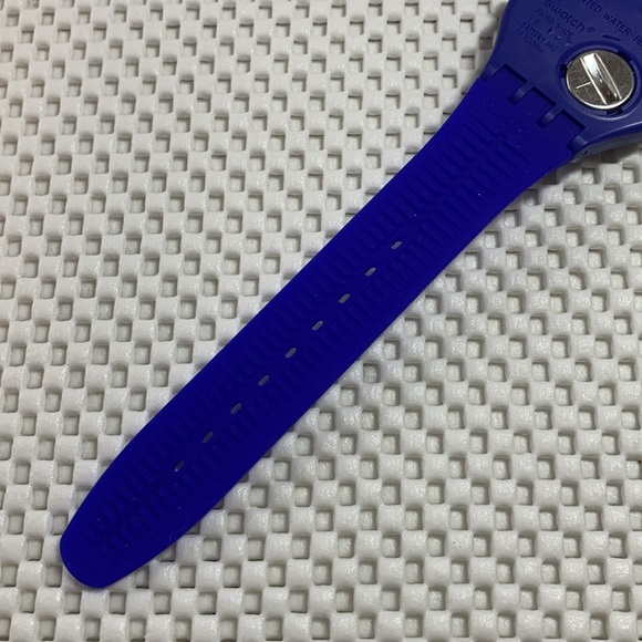 Swatch Watch - SUOZ279 - FOLLOW THE DOTS - Club Special 2018 - Picture 8 of 10